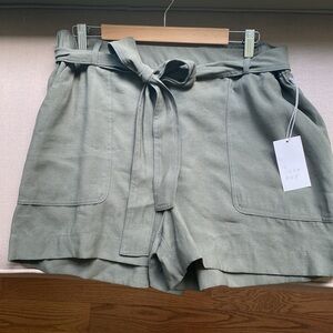 High Rise Olive Green Shorts NEW XL